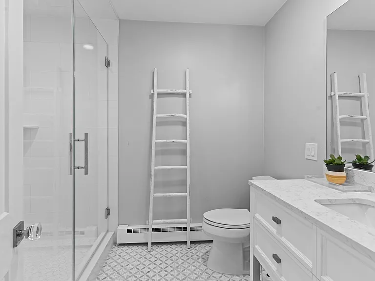 93 Riverside Dr — Photo 21