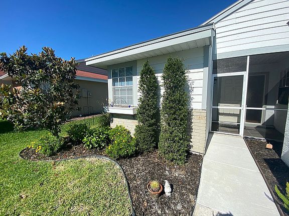 3rd image of 341 Phlox Dr