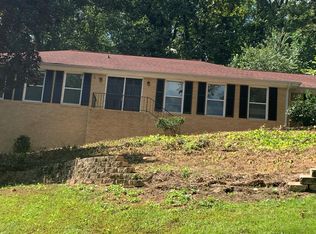 1093 Hasty Ct, Lilburn, GA 30047