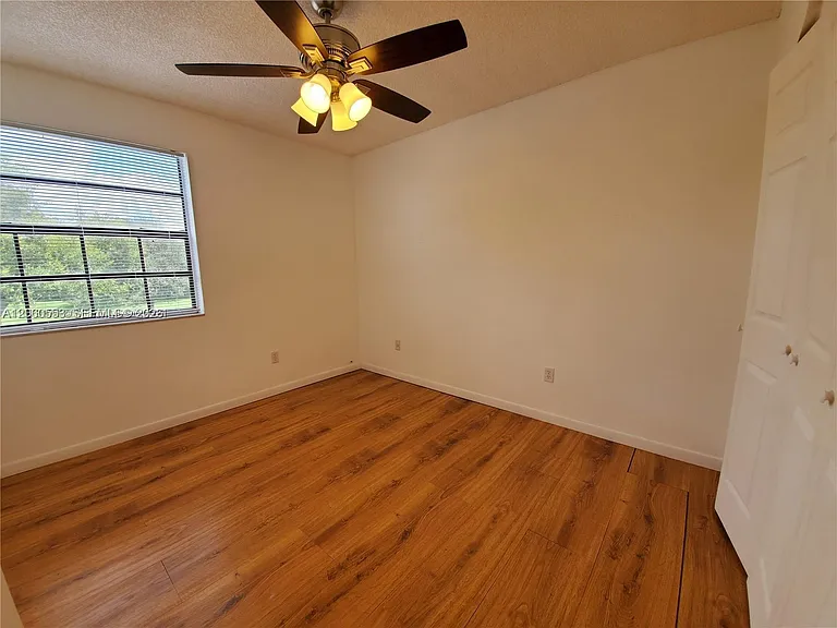 805 N Franklin Ave #805L — Photo 18