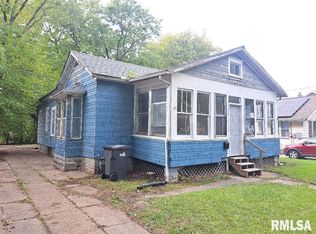 1205 S 3rd St, Pekin, IL