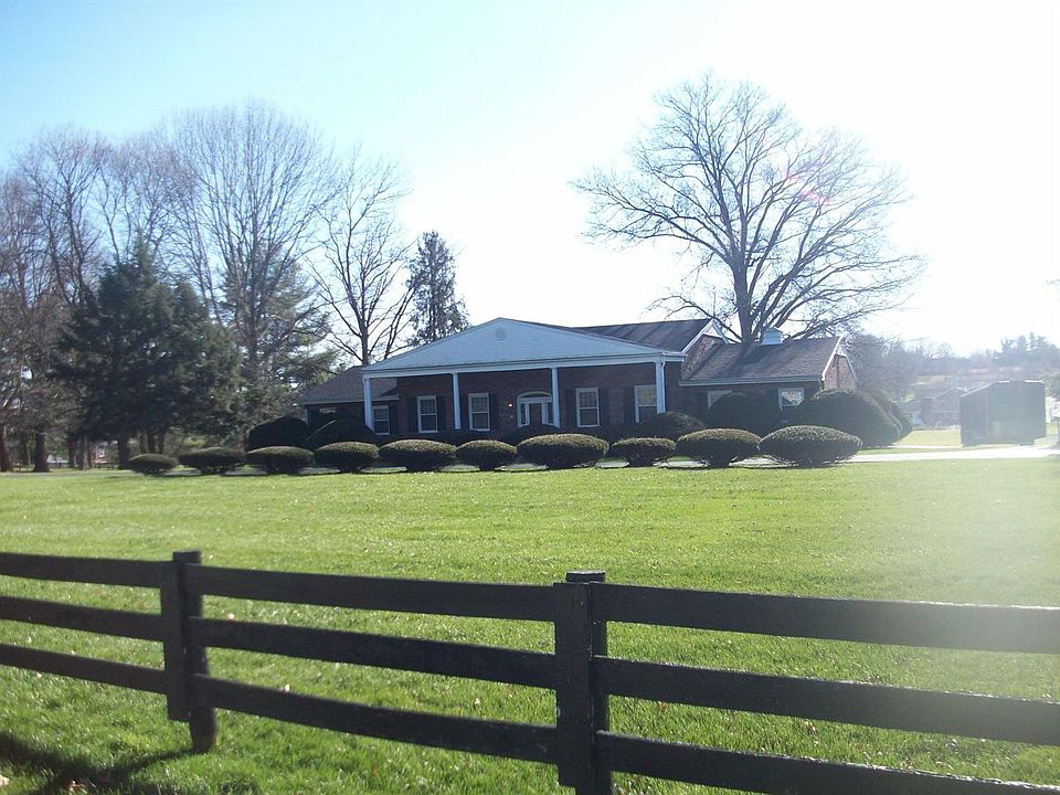 1st image of 502 Chenault Ln