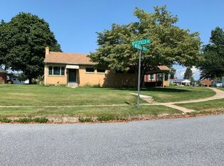 3222 Batesfield Rd, Harrisburg, PA 17109