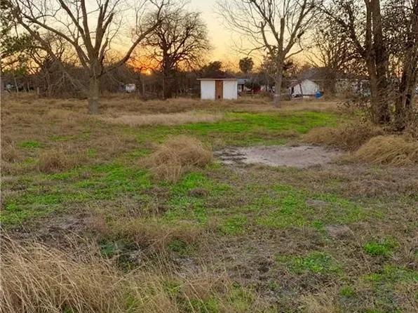 325 N 4th St Lot 6, Skidmore, TX 78389