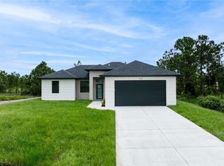 3502 28th St SW, Lehigh Acres, FL 33976