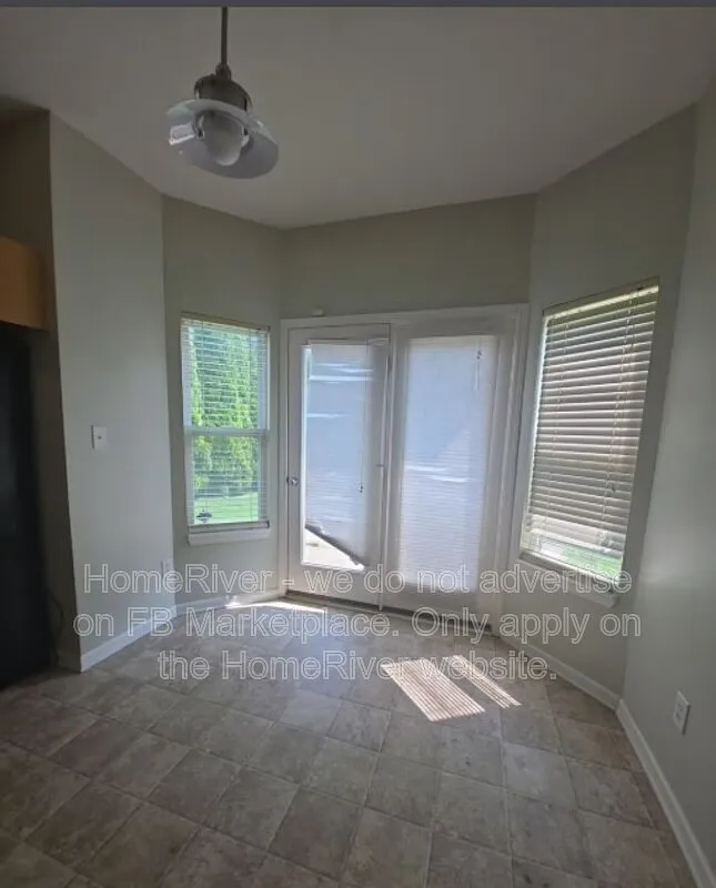 3 bed, 2.0 bath, 1498 sqft, $1,895 — Photo 4