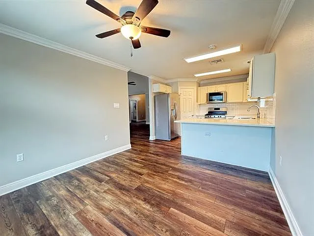 107 Highland Ave — Photo 7