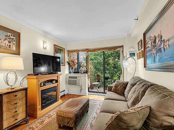 2nd image of 14-43 28th Ave #2H