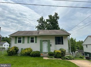 7907 Cawker Ave, Lanham, MD 20706
