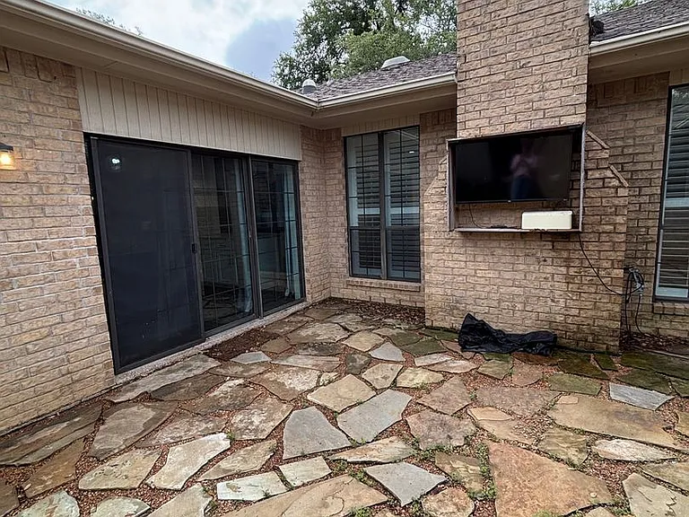 5026 Bellaire Dr S — Photo 42