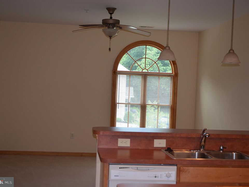 2nd image of 22551 Chickadee Cir #4