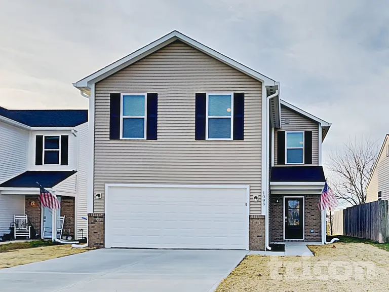 1098 Tomahawk Pl — Photo 2