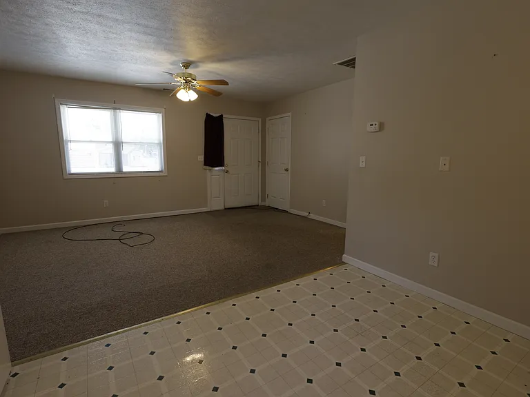 325 S Main St #1 — Photo 4