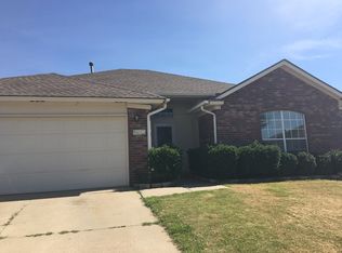 10200 Portsmouth Ct, Oklahoma City, OK 73159