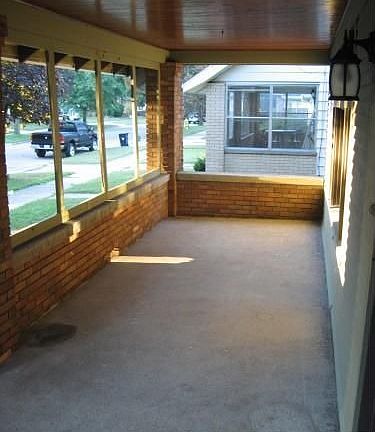 2nd image of 1449 Fremont NW