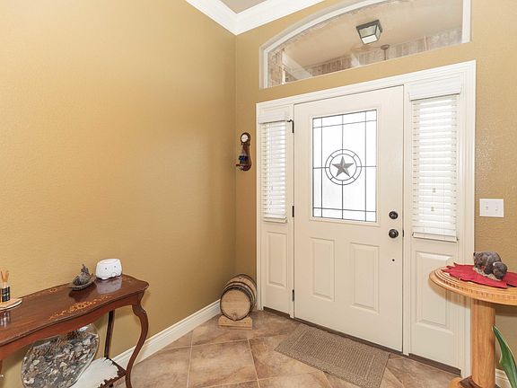 4th image of 19260 Mendocino Dr