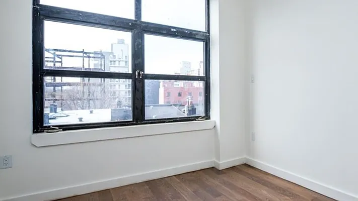 Rented by Nooklyn NYC LLC | media 18