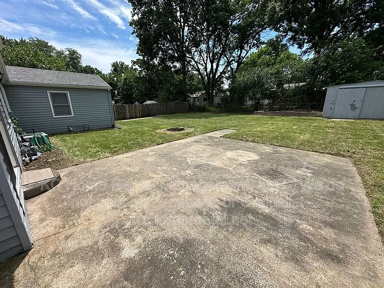 7314 Marty St — Photo 31