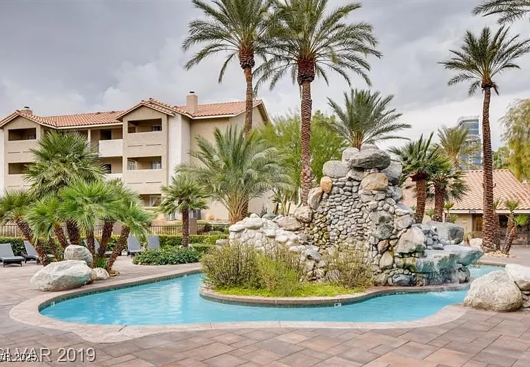 4200 S Valley View Blvd #2001 — Photo 2