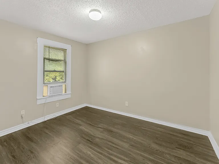 114 Teresa — Photo 10