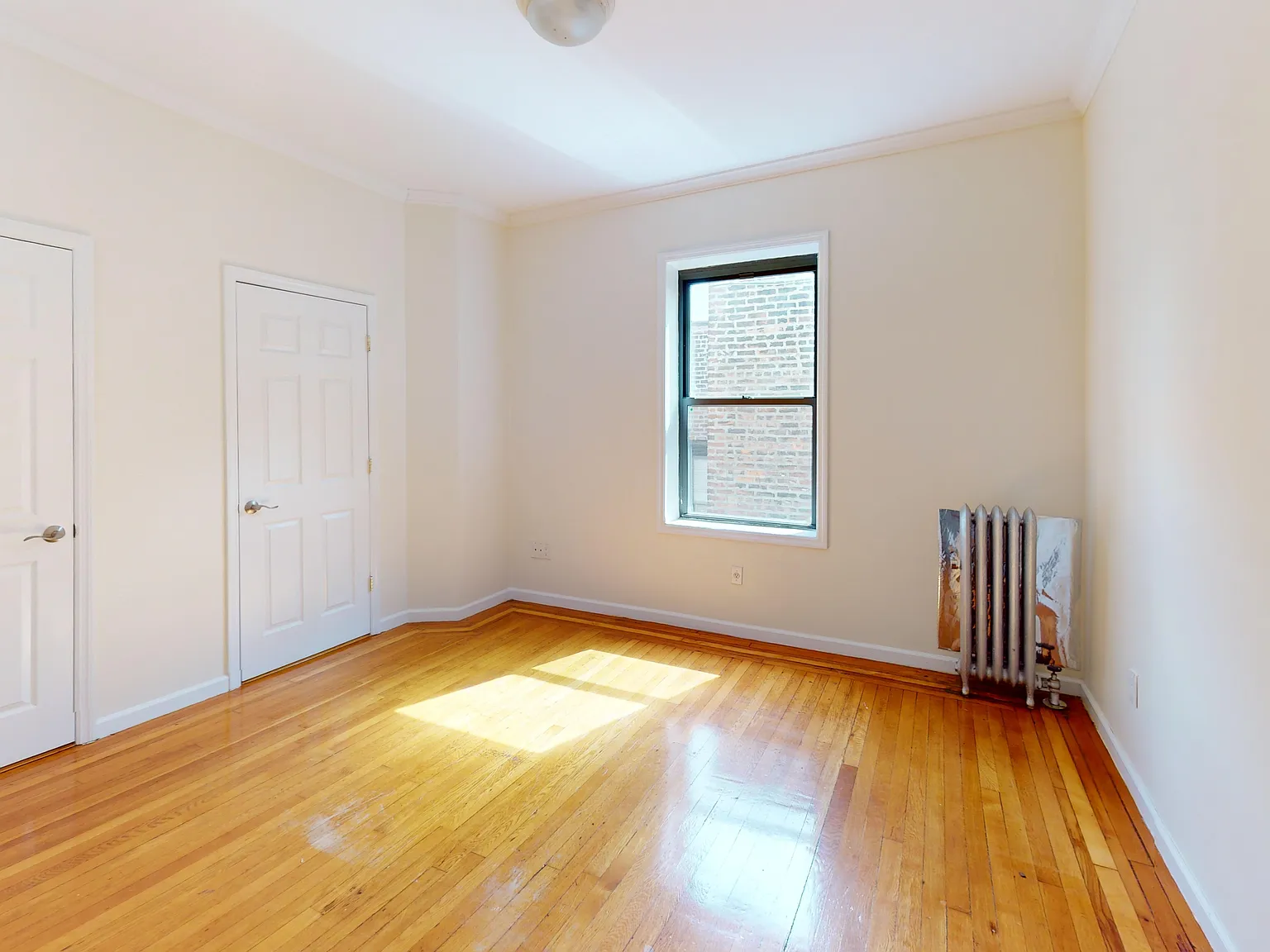 656 West 204th Street — Photo 4
