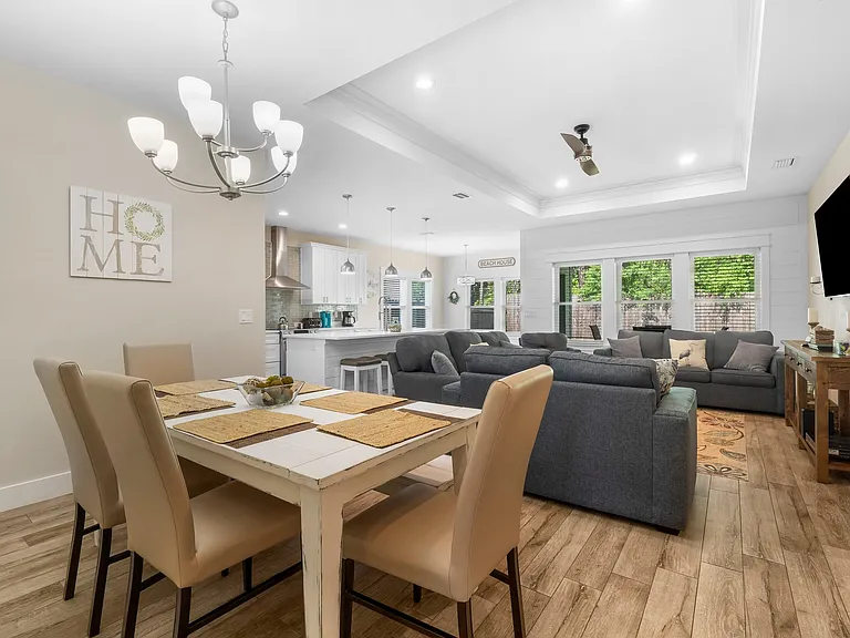 228 Palm Beach Dr — Photo 10