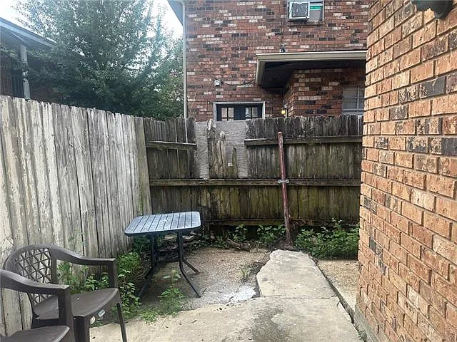 235 W Esplanade Ave — Photo 12