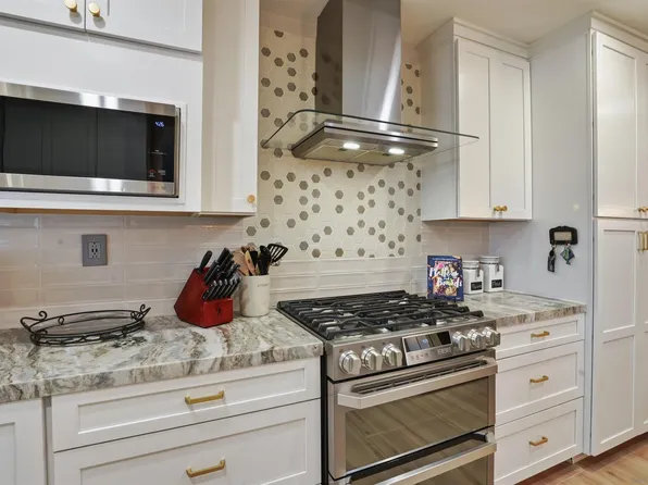 1442 La Linda Dr, San Marcos, CA 92078