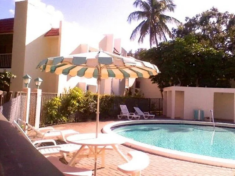 608 NW 13th St #23 — Photo 25
