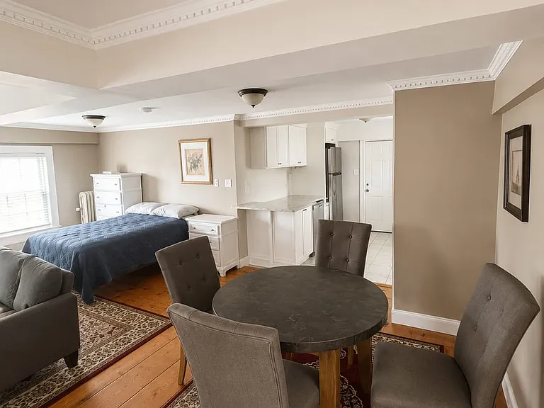 32 Market St #10 — Photo 2