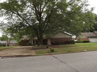 105 Clement Rd, West Memphis, AR 72301