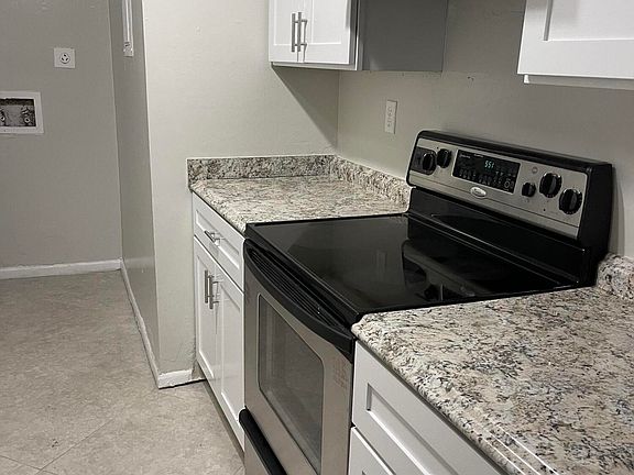 4th image of 920 W 36th Street #1