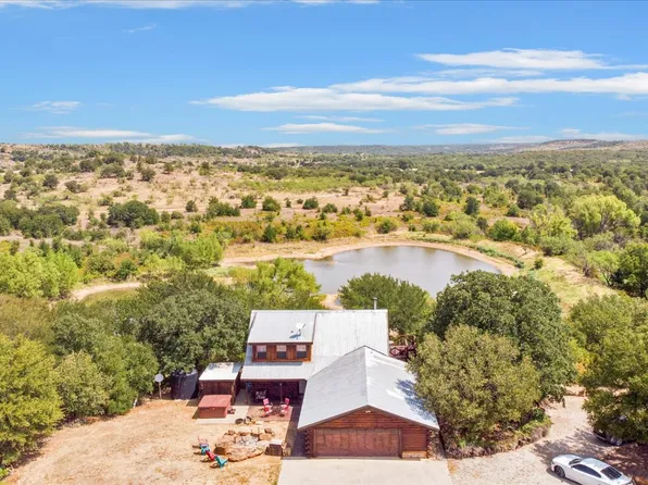 1439 Roberts Branch Rd, Jacksboro, TX 76458