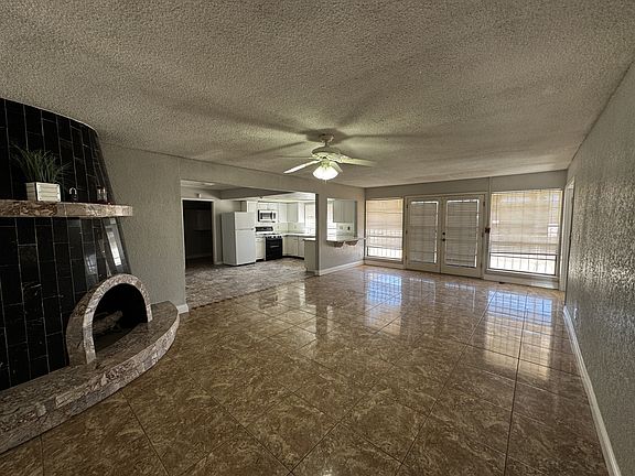 3rd image of 4740 Round Rock Dr