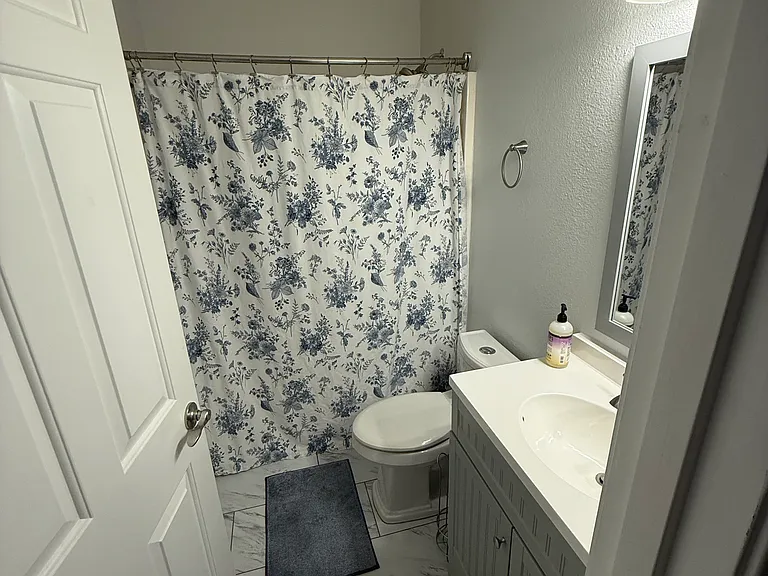 6611 S 238th Pl #J105 — Photo 2