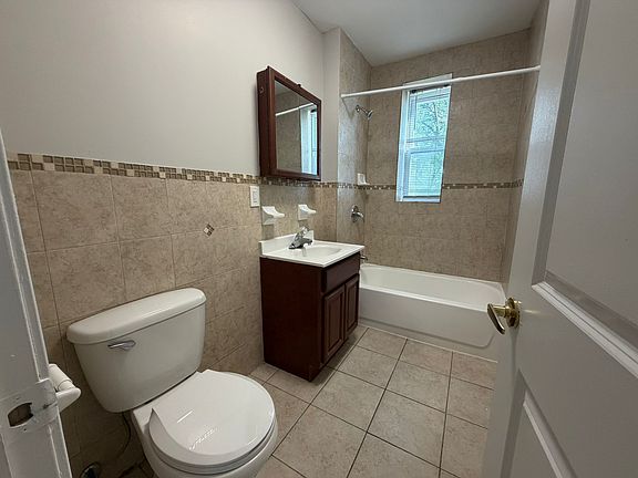 5th image of 1060 Westside Ave #42E
