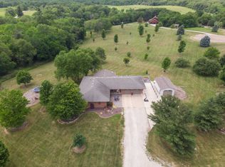 459 Carlock Rd, Carlock, IL 61725