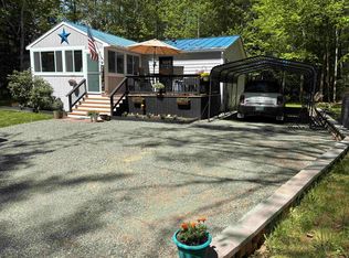 9 Tibbits Ln, Canaan, NH 03741