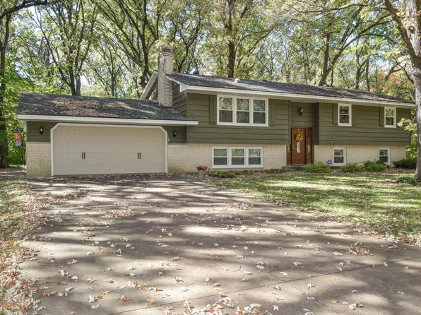 3549 Rum River Dr, Anoka, MN 55303