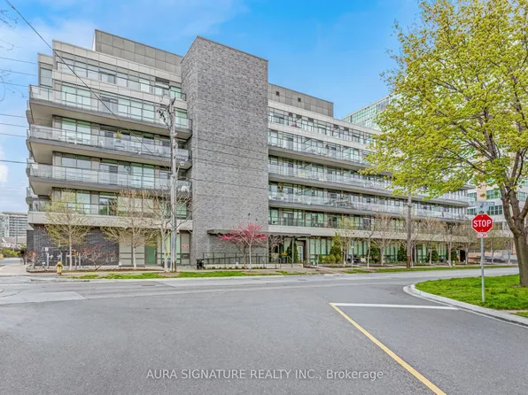 8 Fieldway Rd #612, Toronto, ON M8Z 0C3