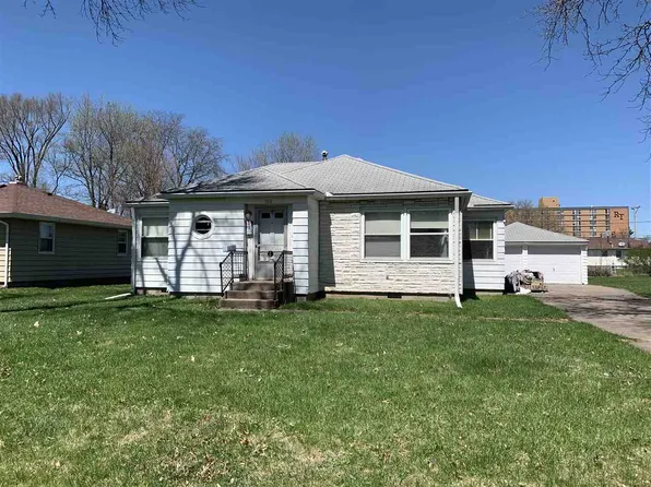 533 Oaklawn Ave, East Moline, IL 61244