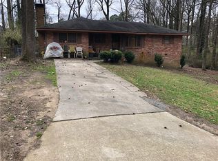 877 Green Valley Rd SW, Mableton, GA 30126