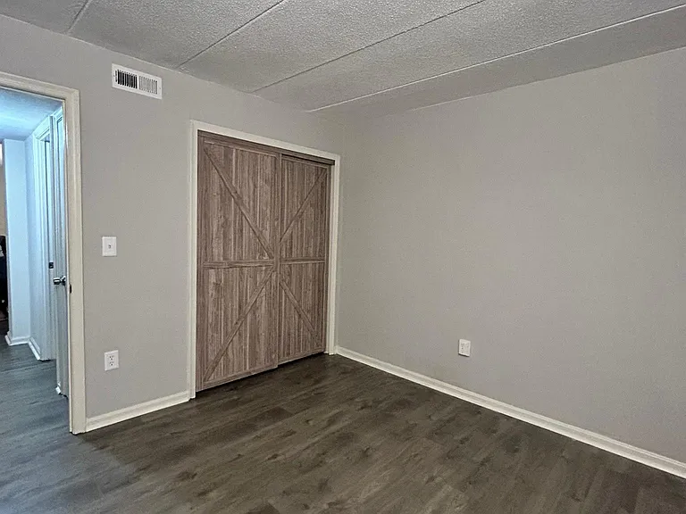 644 Newbridge Ct — Photo 24