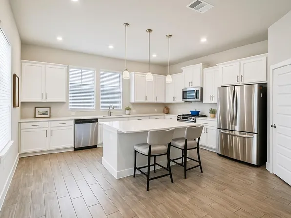 1141 Lucca Dr, Dripping Springs, TX 78620