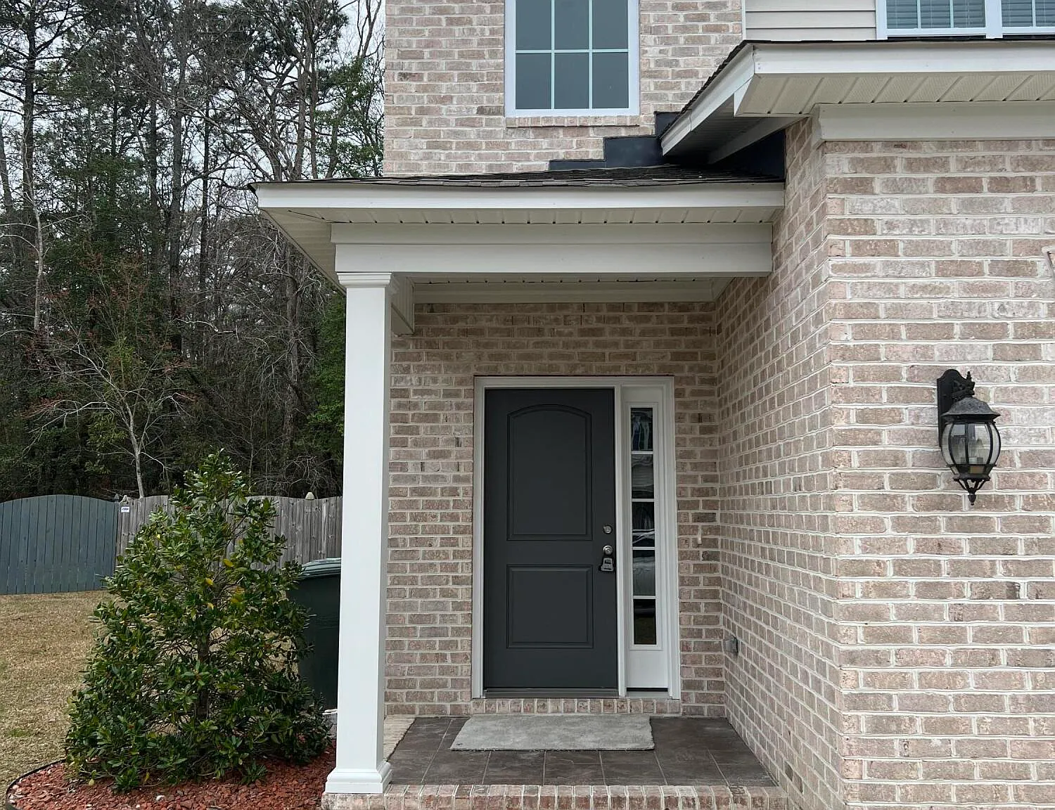 3 bed, 2.5 bath, 1775 sqft, $1,900 — Photo 3