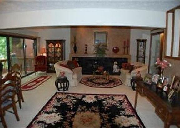 5th image of 17817 Cliffside Dr #4927