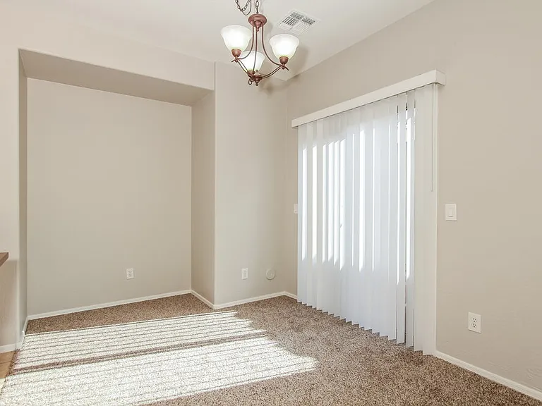 4665 E Olney Ave — Photo 7