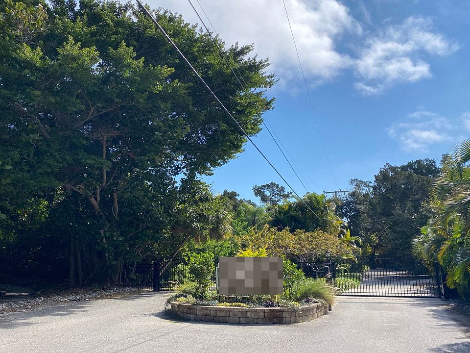 2nd image of 6555 Bayou Hammock Rd