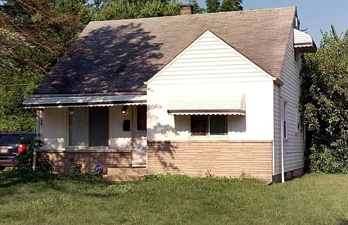801 S Hampton Rd Photo 1
