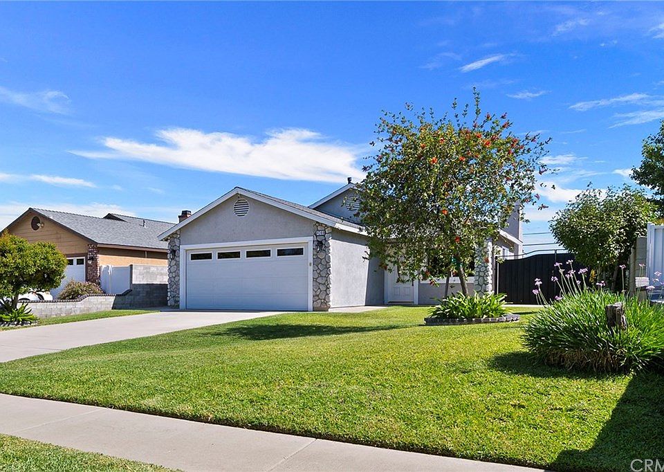 1st image of 4366 Los Serranos Blvd